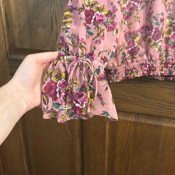 Express Pink and Purple Ruffled Long Sleeve Blouse - Picture 6 of 9